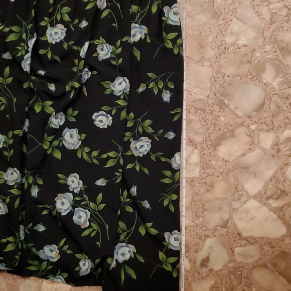 Beautiful dress with jacket - Picture 9 of 12